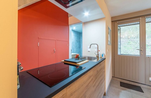 Ny House | Tranquil bungalow in Hotton with terrace