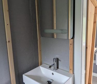 Llanfair Caereinion House | Tranquil Cabin Retreat in Welshpool