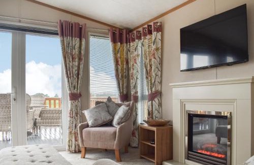 Corton House | Tranquil Dawn