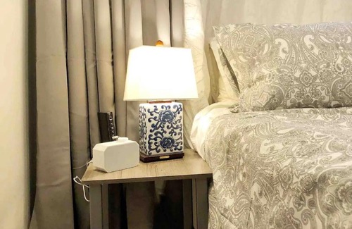 Northeast Apartment | Tranquil DC neighborhood, close to metro