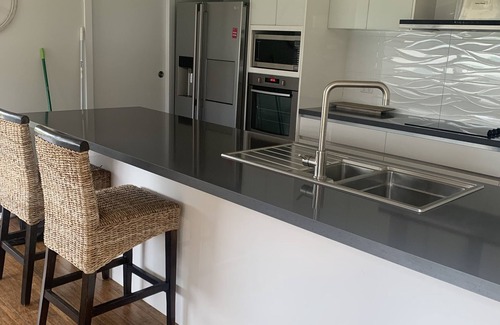 Venus Bay House | Tranquil Getaway Wifi Netflix and Pet friendly