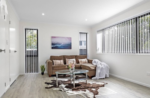 Otahuhu House | Tranquil Hideout by Sylvia Park