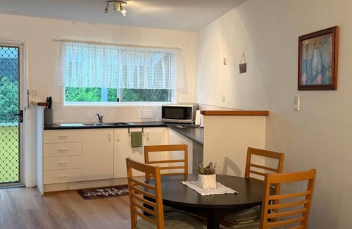 Eagle Heights Apartment | Tranquil Mountain Escape Tamborine Mountain
