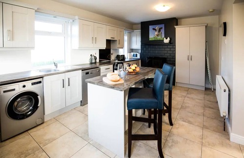 Ballycroy Cottage | ★Tranquil, Modern & Stylish | Breathtaking Views ★