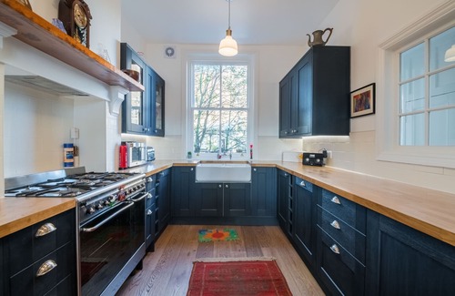 Ferndale Apartment | Tranquil Oasis by Pop Brixton by UnderTheDoormat