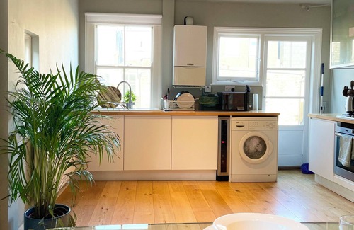 Mortlake House | Tranquil oasis in Chiswick Homefields
