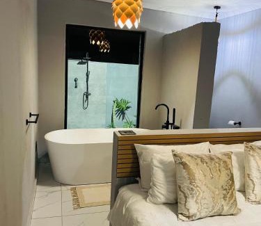 Phalaborwa Villa | Tranquil Unit