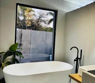 Phalaborwa Villa | Tranquil Unit