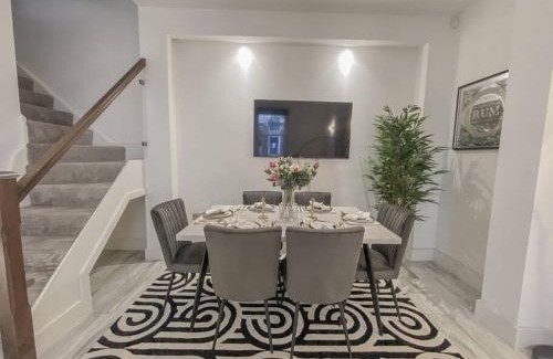 Royal Borough of Kensington and Chelsea Apartment | Tranquil Urban Oasis in Kensington