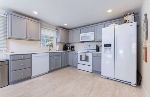 Noank Apartment | Tranquil Waterfront in Groton