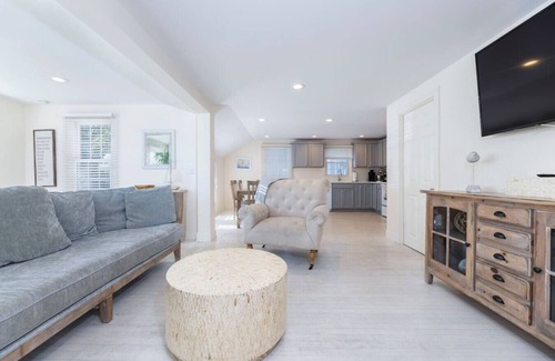 Noank Apartment | Tranquil Waterfront in Groton