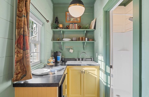 Blue Eye Cabin | Tranquil Woodland Cottage | Romantic Stay for Two