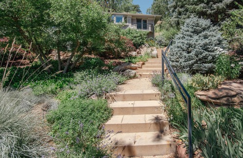 Boulder House | Tranquility in Coveted Knollwood/Next to Trails/on Open Space