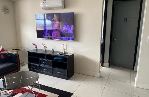 Windhoek Central Apartment | Tranquility Luxury Suite, 77 on Independence Ave