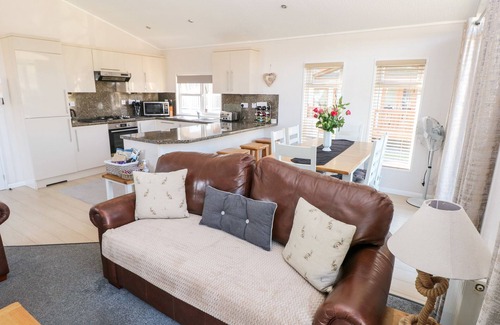 Narberth Cottage | Tranquillity - Heritage Park