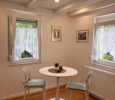 Aldingen Apartment | Traumhaft moderne Einzelzimmer mit Gemeinschaftsbad -WC in 78554 Aldingen