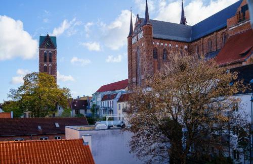 Old Town Apartment | TraumZeit mit 2 Schlafzimmern - ABC293 by ABCWismar