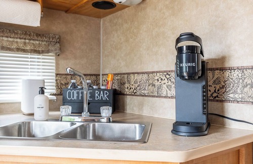 Portage House | Travel Trailer on Lake in Lakeshore Campground/1 Bedroom/Sleeps 4