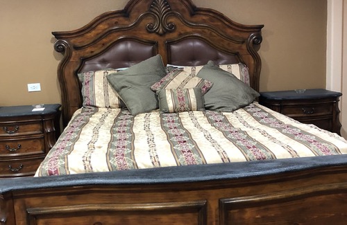 Lawndale Hotel | Travelers Inn