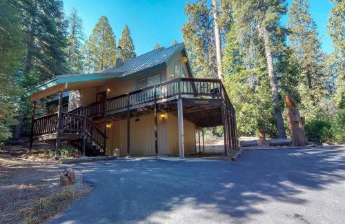 Shaver Lake House | Travelers Rest