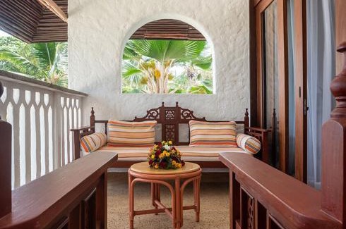 Mombasa Hotel | Travellers Beach Hotel & SPA