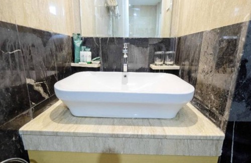 Makassar Hotel | Travellers Hotel Phinisi