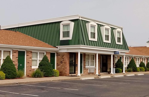 New Philadelphia Hotel | Travelodge by Wyndham New Philadelphia