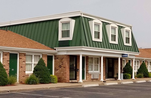 New Philadelphia Hotel | Travelodge by Wyndham New Philadelphia