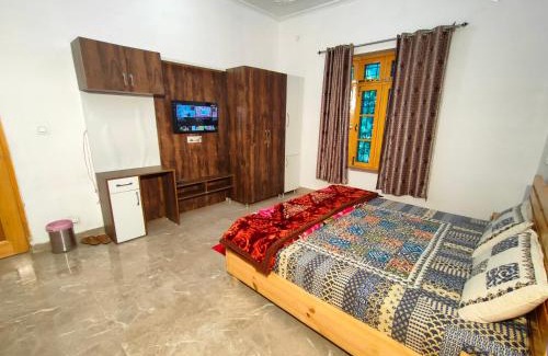 Gunehr House | Travelodge Homestay