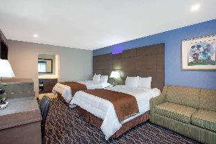 Anaheim Resort Hotel | Travelodge Inn & Suites by Wyndham Anaheim on Disneyland Dr