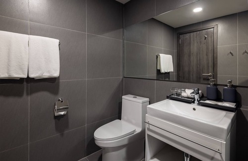 Phuket Hotel | Travelodge Phuket Town