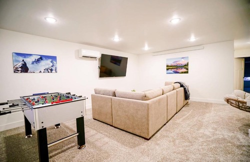 Victor House | Traverse Townhome