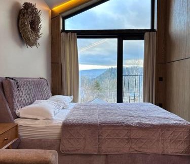 Tatariv Ski Chalet | Travy
