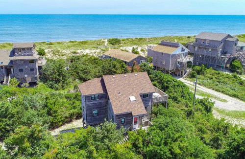 Avon House | Tree House 38