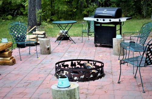 Squaw Lake House | TREE HOUSE INN ROOMS - My Lake Home & Tree House Inn Rooms