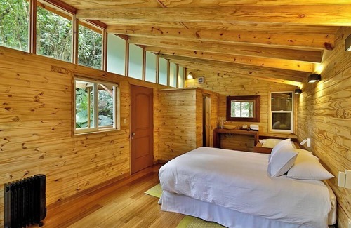 Aguas Calientes Hotel | tree house lodge