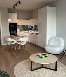 Houghton Estate Apartment | Tree Tops - Modern Day Homes One Bed With A View