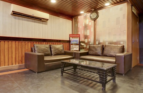 Dehradun Hotel | Treebo Calista, Patel Nagar