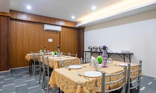Varanasi Hotel | Treebo Golden Kashi