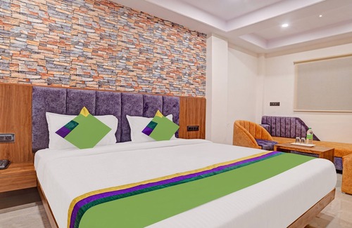 Vijay Nagar Hotel | Treebo Merit