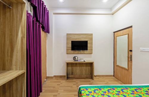 Varanasi Hotel | Treebo Om Shree Banaras