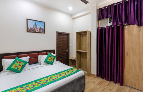 Varanasi Hotel | Treebo Om Shree Banaras