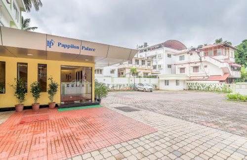 Mangalore Hotel | Treebo Pappilon Palace - PVS Circle