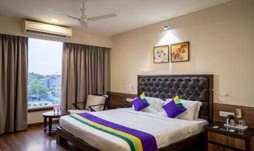 Panch Batti Hotel | Treebo Premium Baramasi By Jai Club Prime