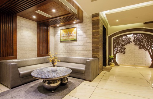 Faridabad Hotel | Treebo Punjabi Nature Residency, Near Faridabad Railway Station