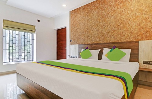 Guruvayur Hotel | Treebo Sreepathi Mayoogha