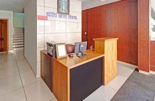 East Nada Hotel | Treebo Sreepathi Nirmalyam - 400 Mtr From Guruvayoor Temple