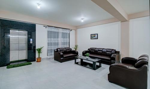 Shillong Hotel | Treebo Staying Center