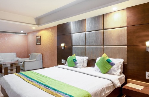 Ahmedabad Hotel | Treebo Trend Cambay Sapphire