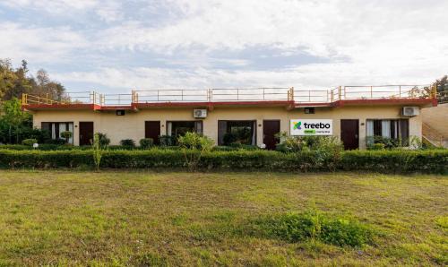 Bail Parao Hotel | Treebo Trend Corbett Tiger Retreat - Ramnagar